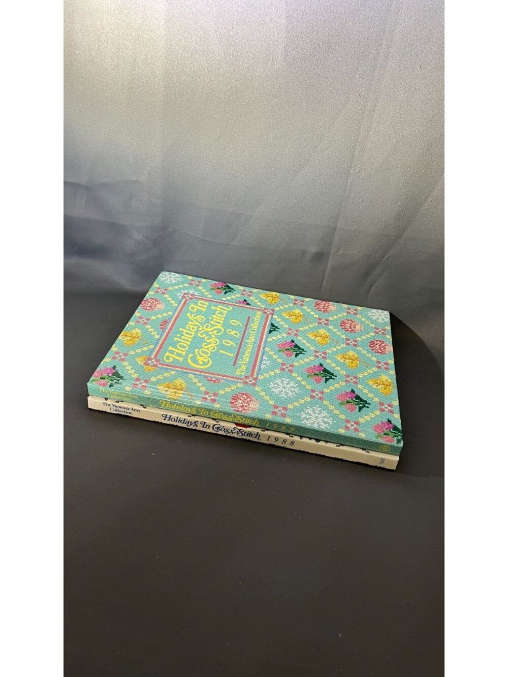 Holidays In Cross-Stitch 1988/1989 Hardcover Books Vanessa-Ann